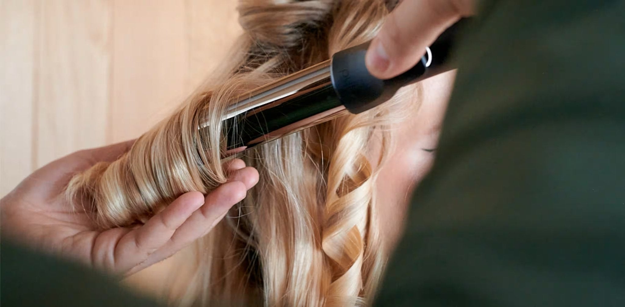 GHD SOFT CURL - 1.25" CURLING IRON